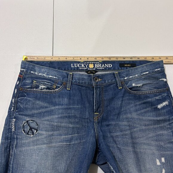 Lucky Brand Shorts Womens 18/34 Riley Legend Distressed USA Patch Peace Flag - Picture 6 of 16